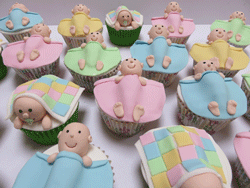 Baby in blankets cupcakes
